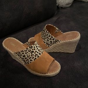 TOMS Monica Leopard Mule Espadrille Wedge size 10